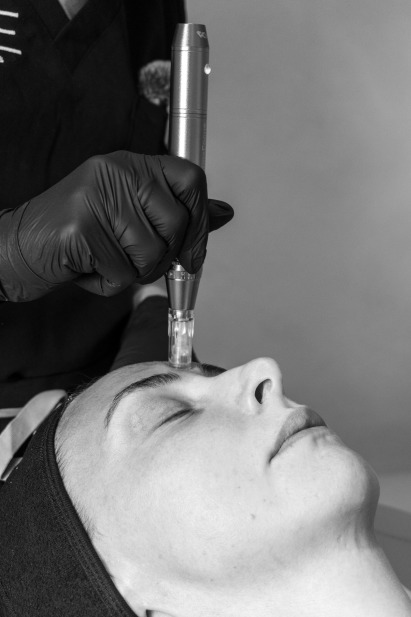B&W Dermafocus Forehead