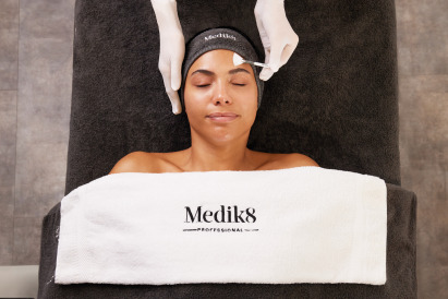 Crystal Retinal Age-Defying Facial - Peels Model